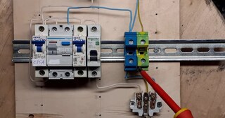 Установка устройства защитного отключения в Гае в октябре