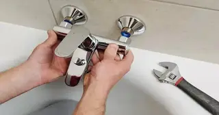 Установка смесителя в Гае в октябре
